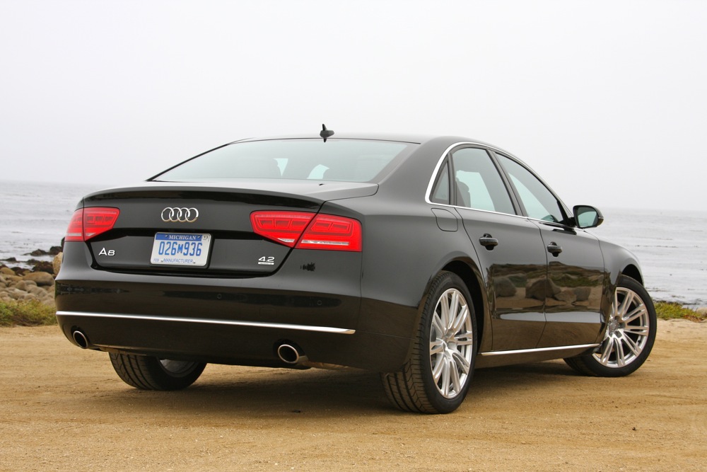 Audi a8 2012 года